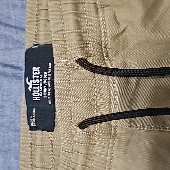 Hollister beige cargo pants - Picture 2 of 3